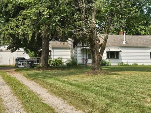 2335 N 33rd Street, Galesburg, MI 49053