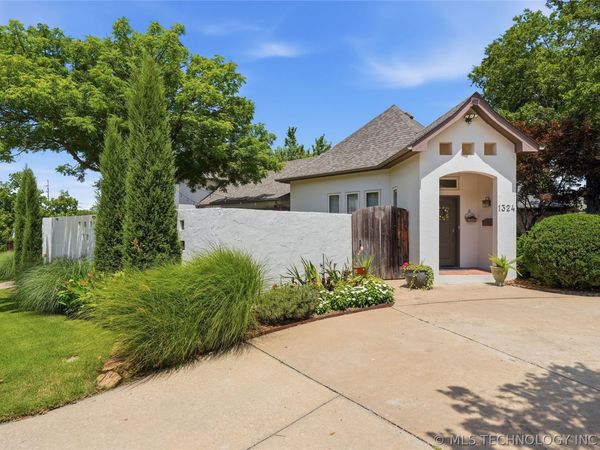 1324 S Galveston Avenue , Tulsa, OK 74127