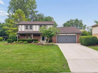 33143 Oak Hollow Street, Farmington Hills, MI 48334