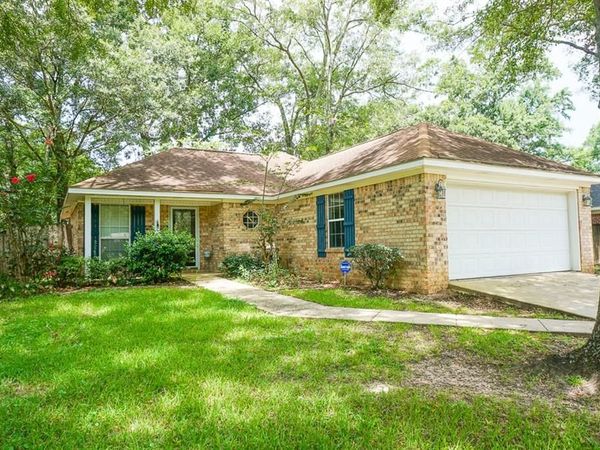 6940 Gray Oaks Drive, Theodore, AL 36582