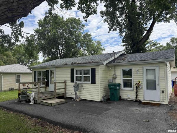 3534 N CHARLES Street, Decatur, IL 62526