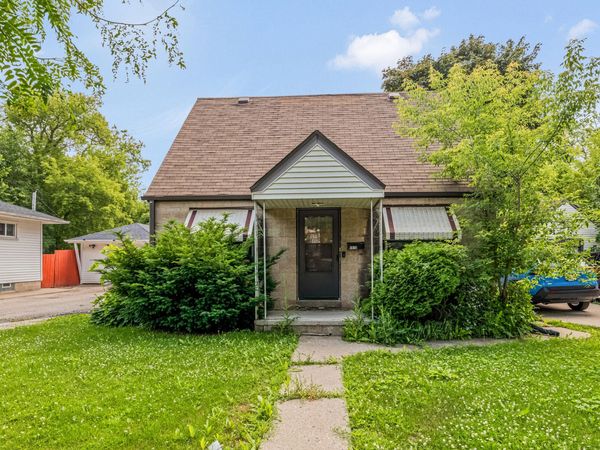 5016 N 49th St, Milwaukee, WI 53218