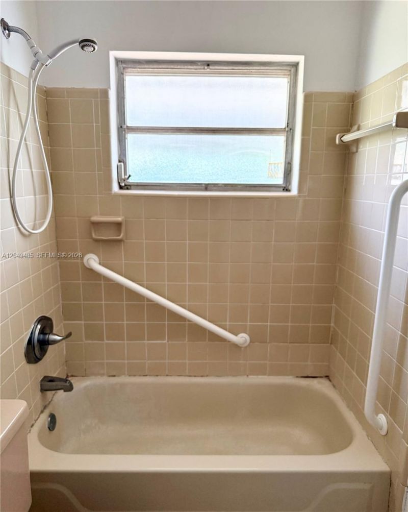 7008 NW 89th Ave , Tamarac, FL 33321 Photo