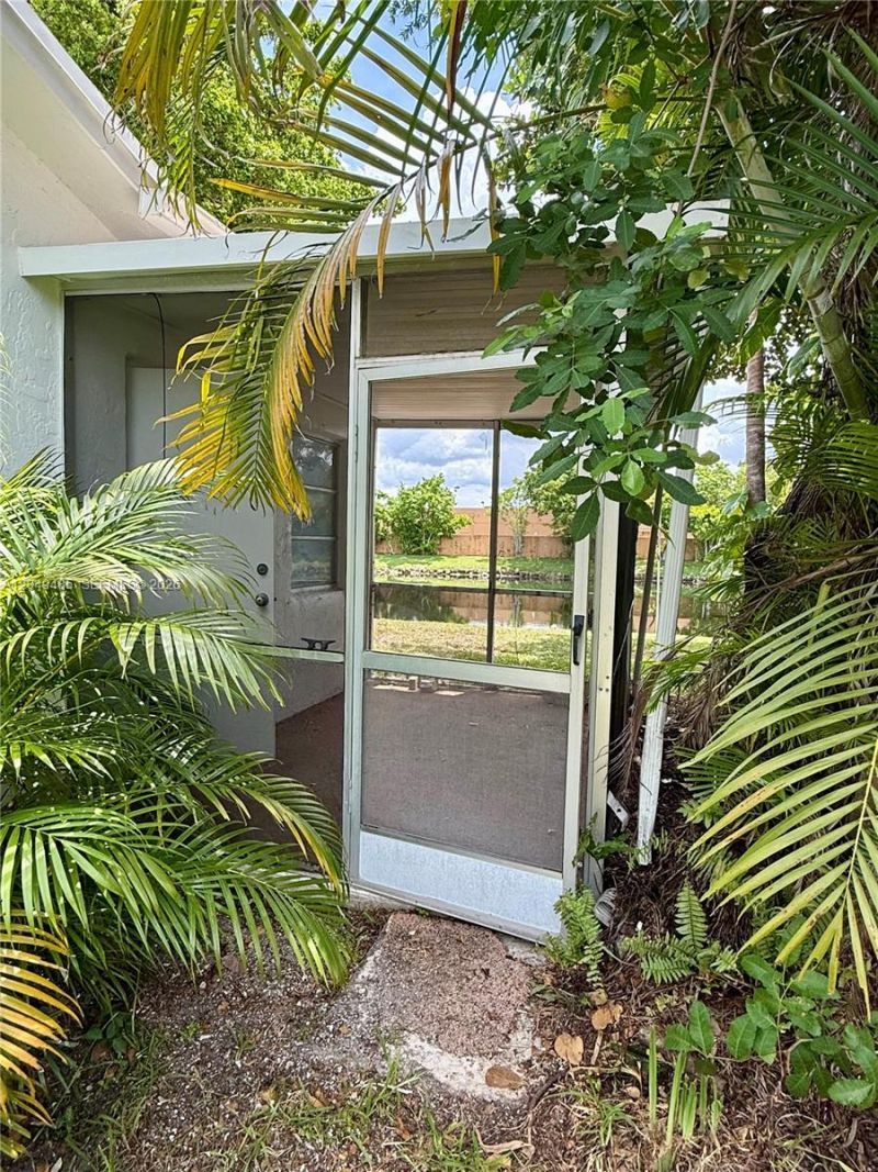 7008 NW 89th Ave , Tamarac, FL 33321 Photo