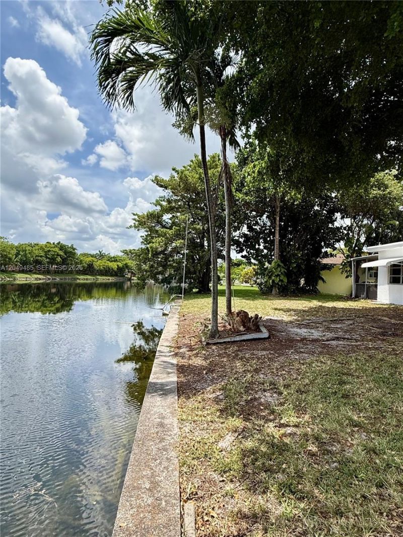 7008 NW 89th Ave , Tamarac, FL 33321 Photo