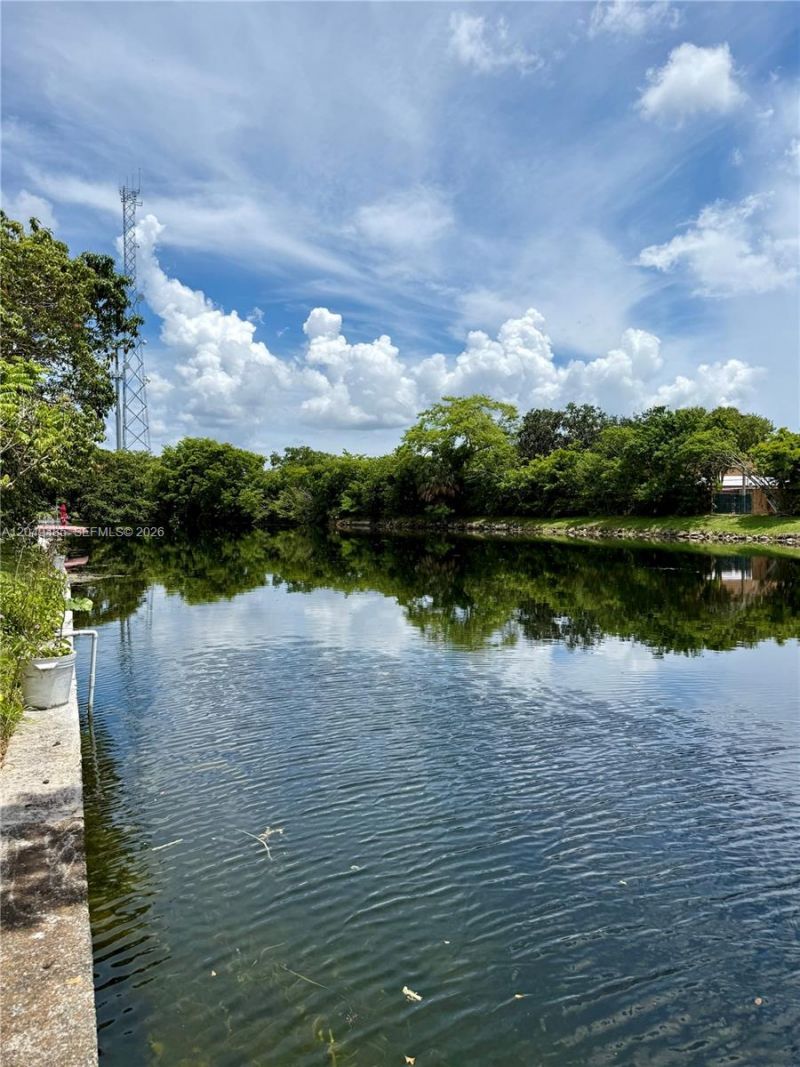 7008 NW 89th Ave , Tamarac, FL 33321 Photo