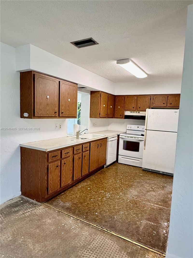 7008 NW 89th Ave , Tamarac, FL 33321 Photo