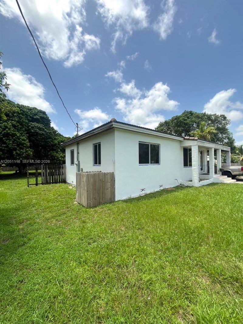 14965 NW S River Dr, Miami, FL 33167 Photo