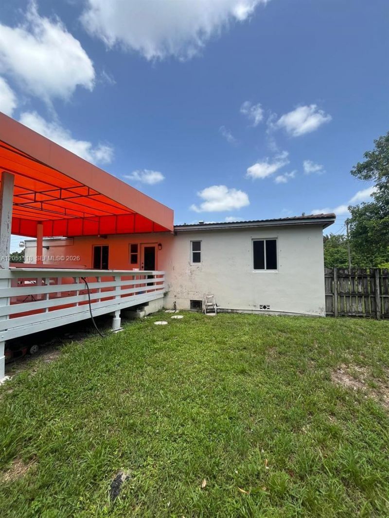 14965 NW S River Dr, Miami, FL 33167 Photo