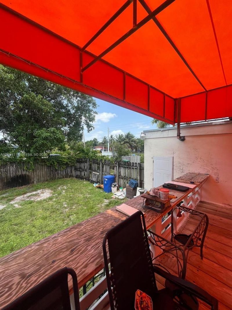 14965 NW S River Dr, Miami, FL 33167 Photo