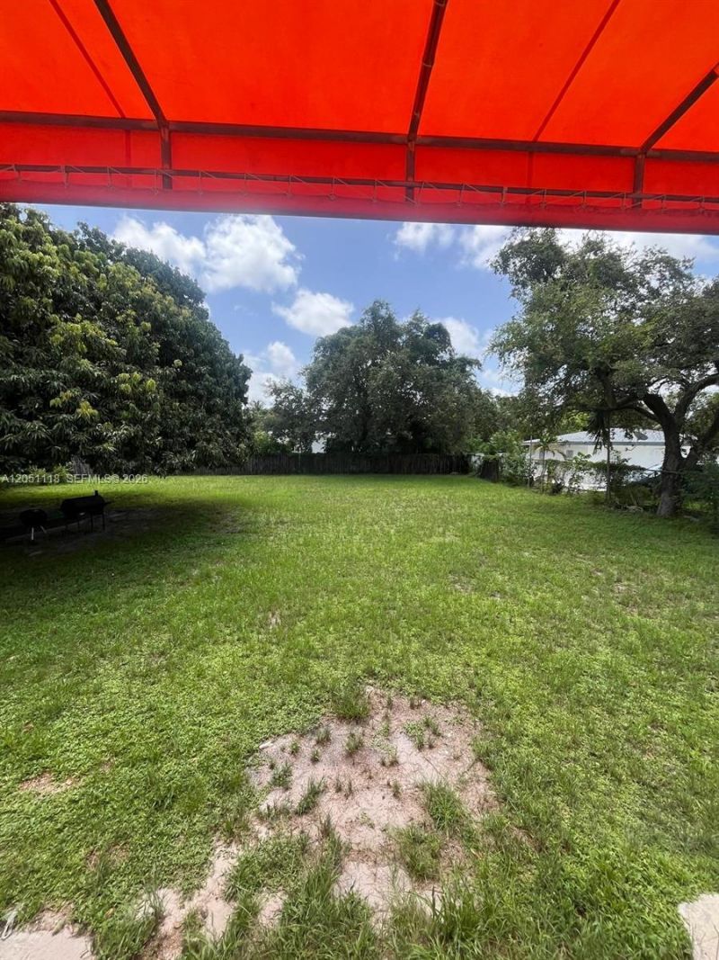 14965 NW S River Dr, Miami, FL 33167 Photo