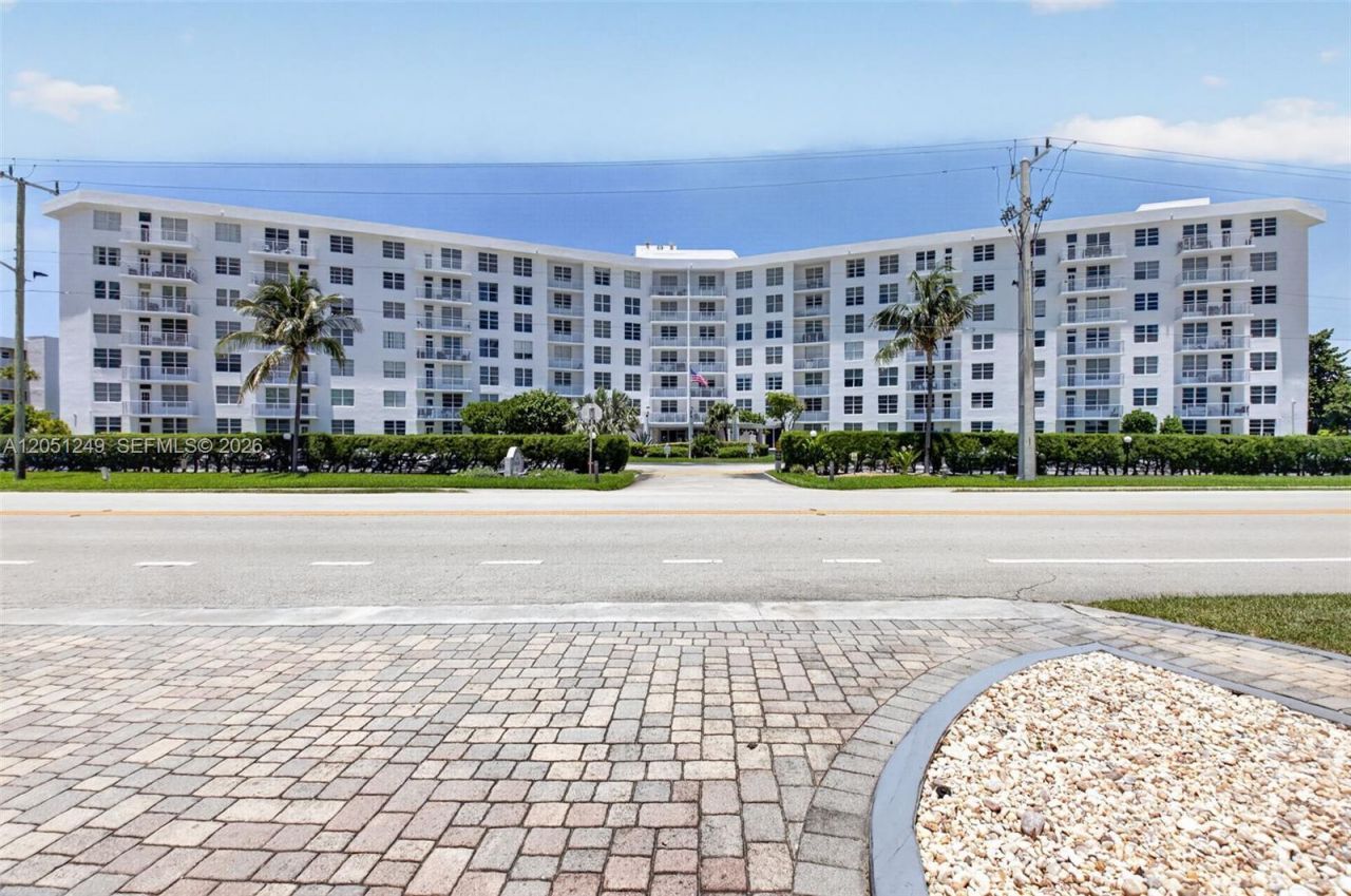 2851 S Ocean Blvd, Unit 4M, Boca Raton, FL 33432 Photo