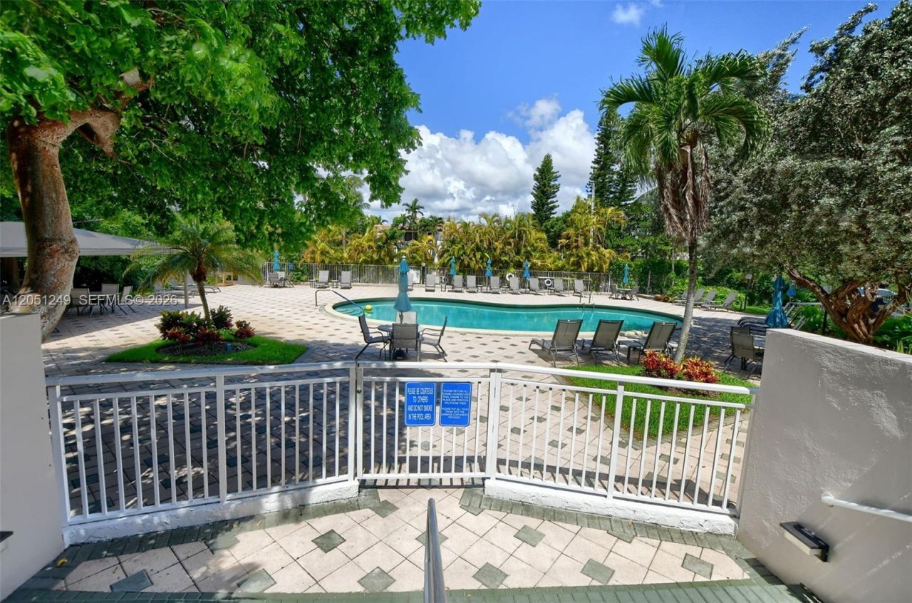 2851 S Ocean Blvd, Unit 4M, Boca Raton, FL 33432 Photo