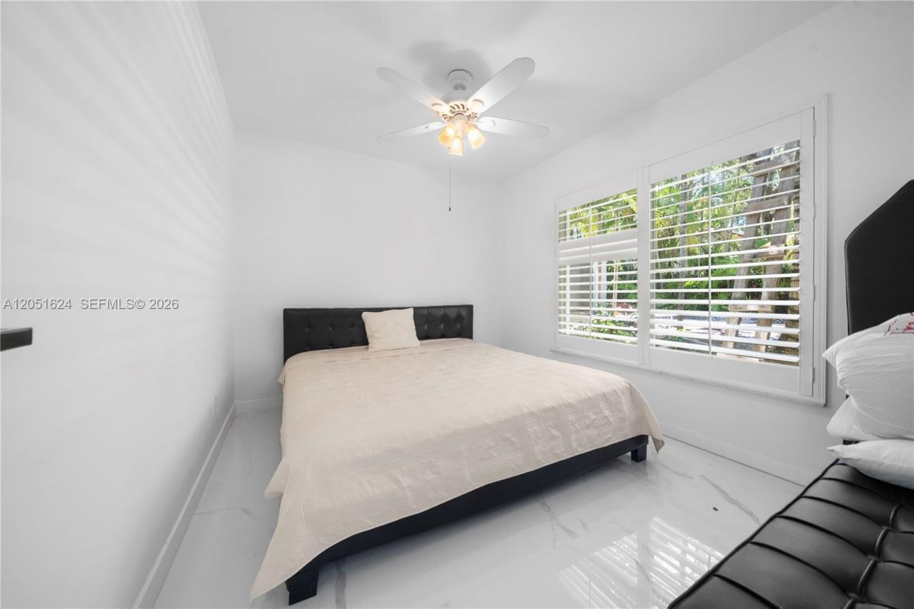5824 Alton Rd, Miami Beach, FL 33140 Photo