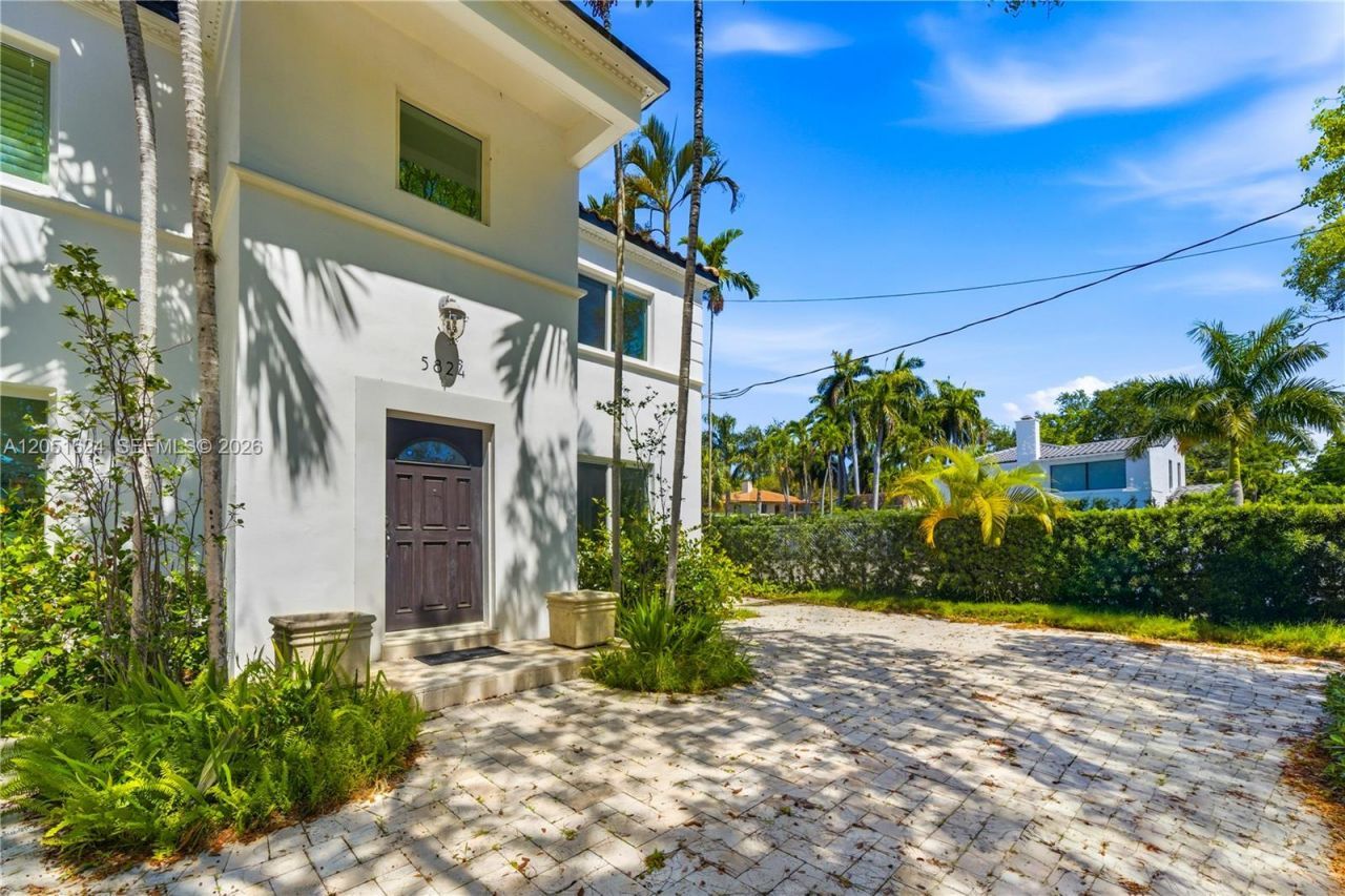 5824 Alton Rd, Miami Beach, FL 33140 Photo