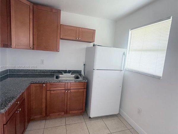 1990 NW 183rd St , Unit 11, Miami Gardens, FL 33056