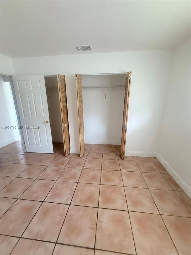 1990 NW 183rd St , Unit 11, Miami Gardens, FL 33056 Photo