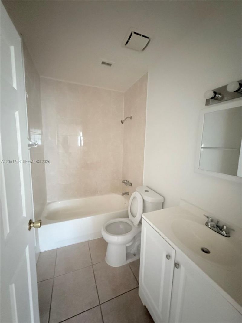1990 NW 183rd St , Unit 11, Miami Gardens, FL 33056 Photo