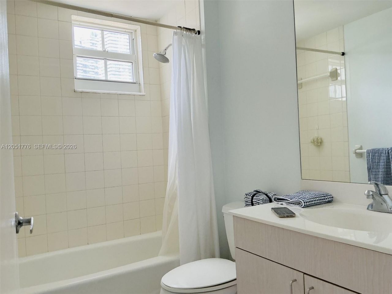 185 SE 14th Ter, Unit 1810, Miami, FL 33131 Photo