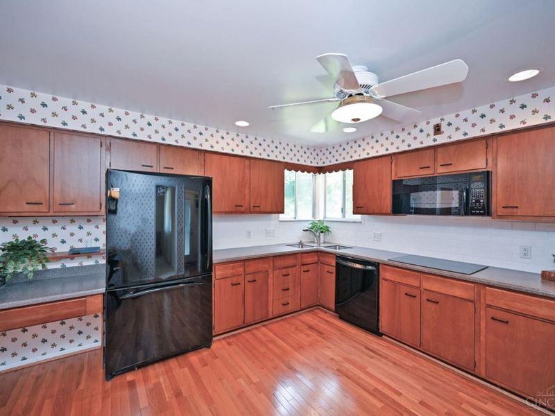 3367 Palmhill Lane, Cincinnati, OH 45239 Photo 12