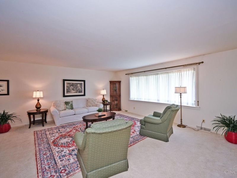 3367 Palmhill Lane, Cincinnati, OH 45239 Photo 5