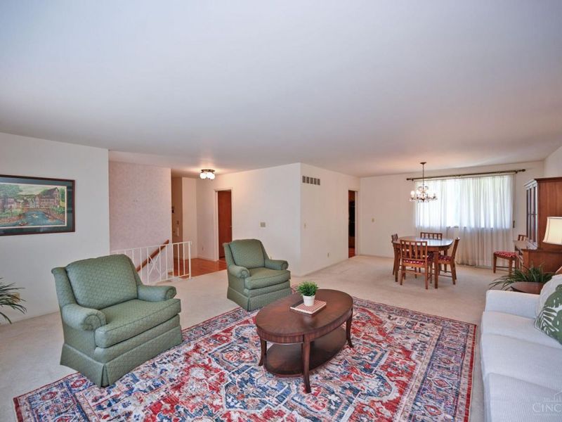 3367 Palmhill Lane, Cincinnati, OH 45239 Photo 7