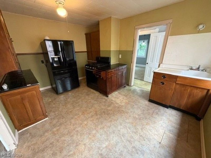 4601 Fenwick Avenue, Cleveland, OH 44102 Photo 24