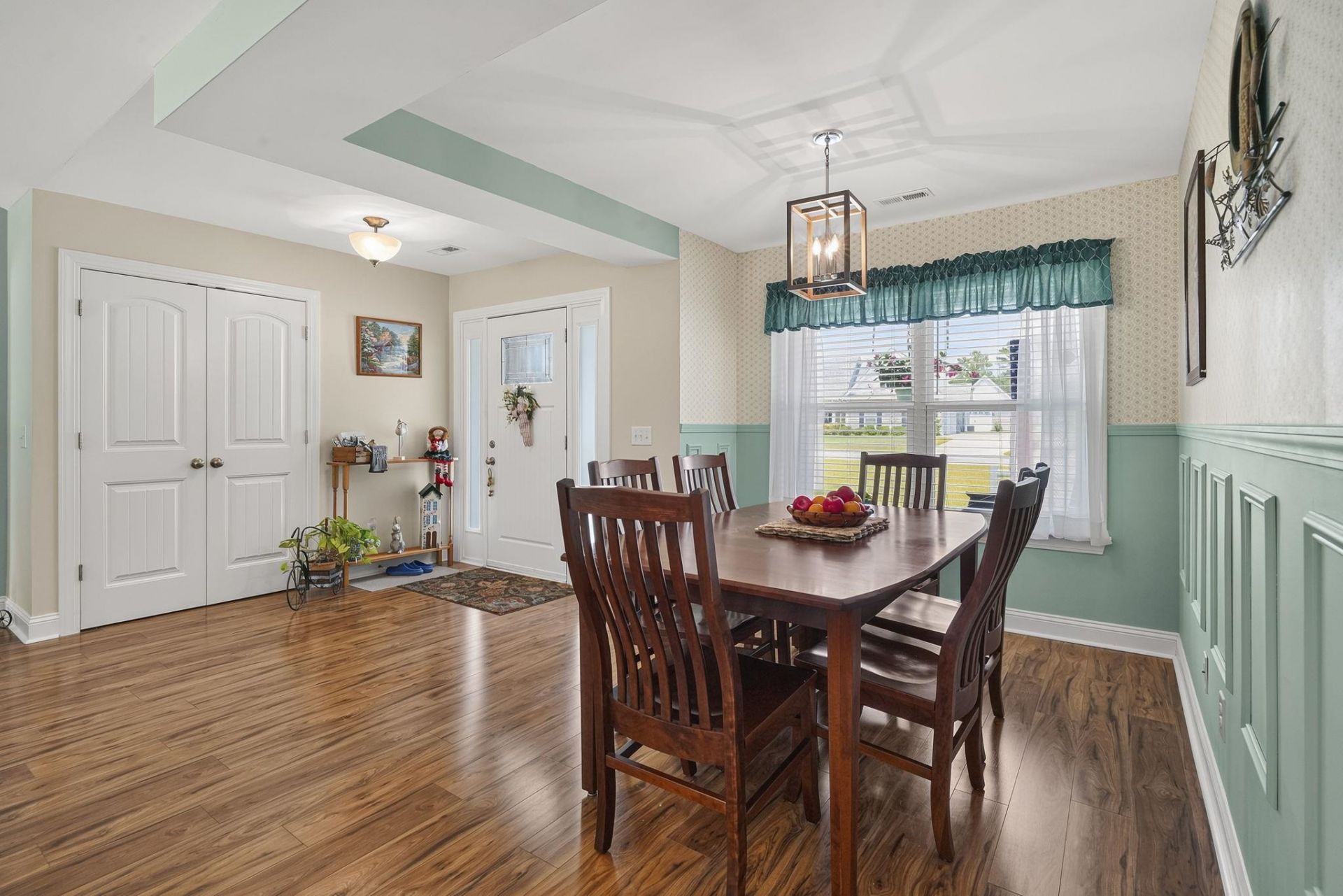 148 Penn Circle Photo 18