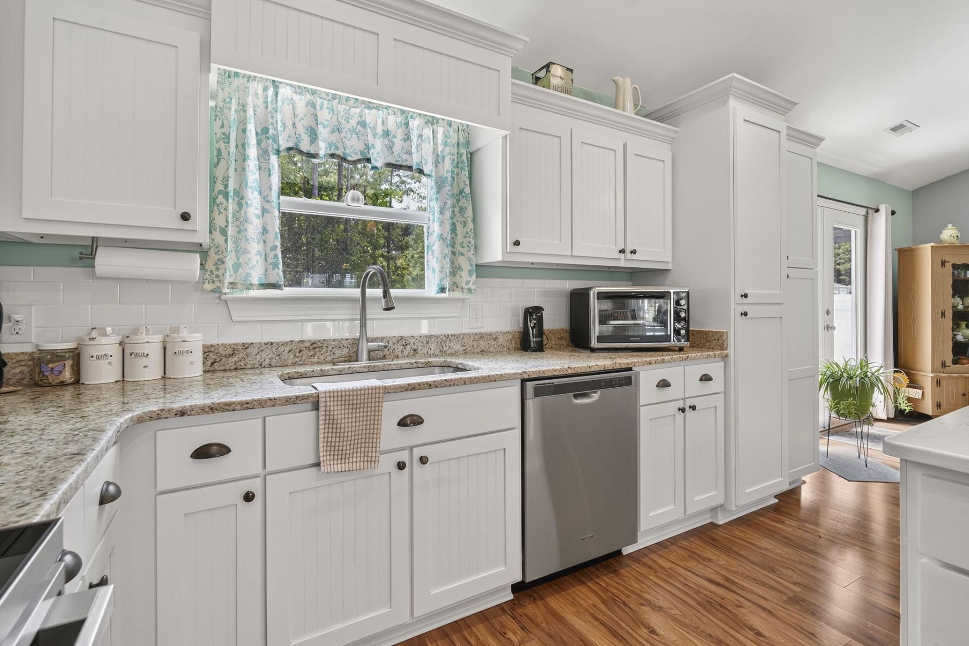 148 Penn Circle Photo 30
