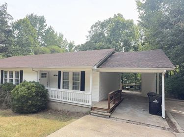 195 E Jennings , Grand Rivers, KY 42045
