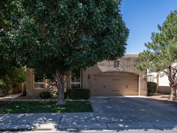 1316 Valle Lane NW, Albuquerque, NM 87107