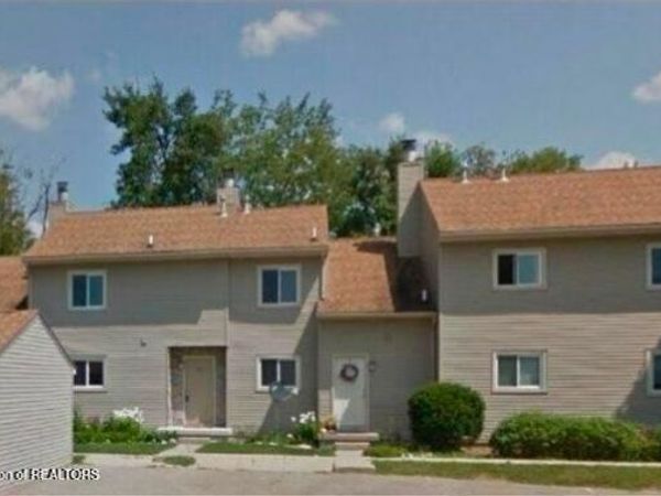 907 Registry Drive, Grand Ledge, MI 48837