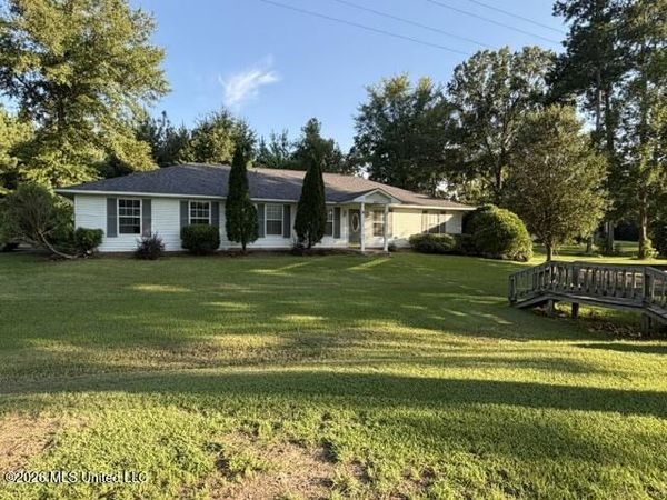 7030 Mississippi 18 , Mendenhall, MS 39114