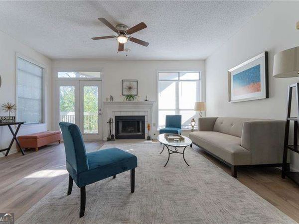 1015 Mcgill Park Avenue NE, Atlanta, GA 30312