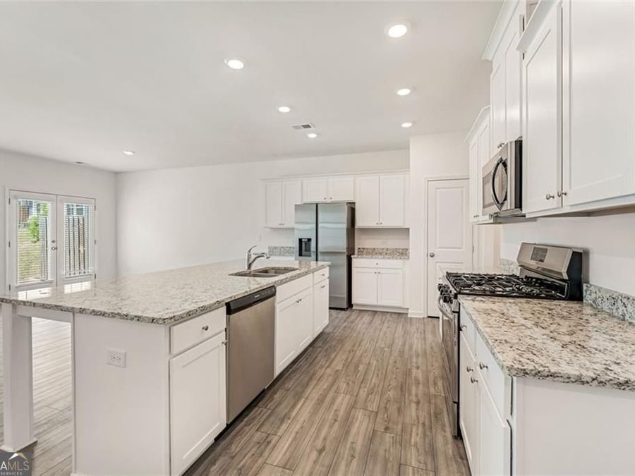 Property Image 8