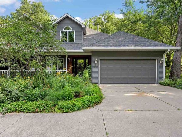 1018 Marcy St, Iowa City, IA 52240