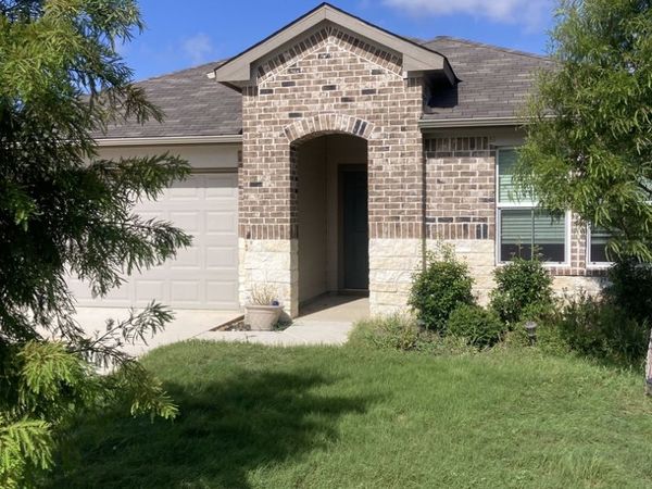 404 CHACO LOOP, Seguin, TX 78155