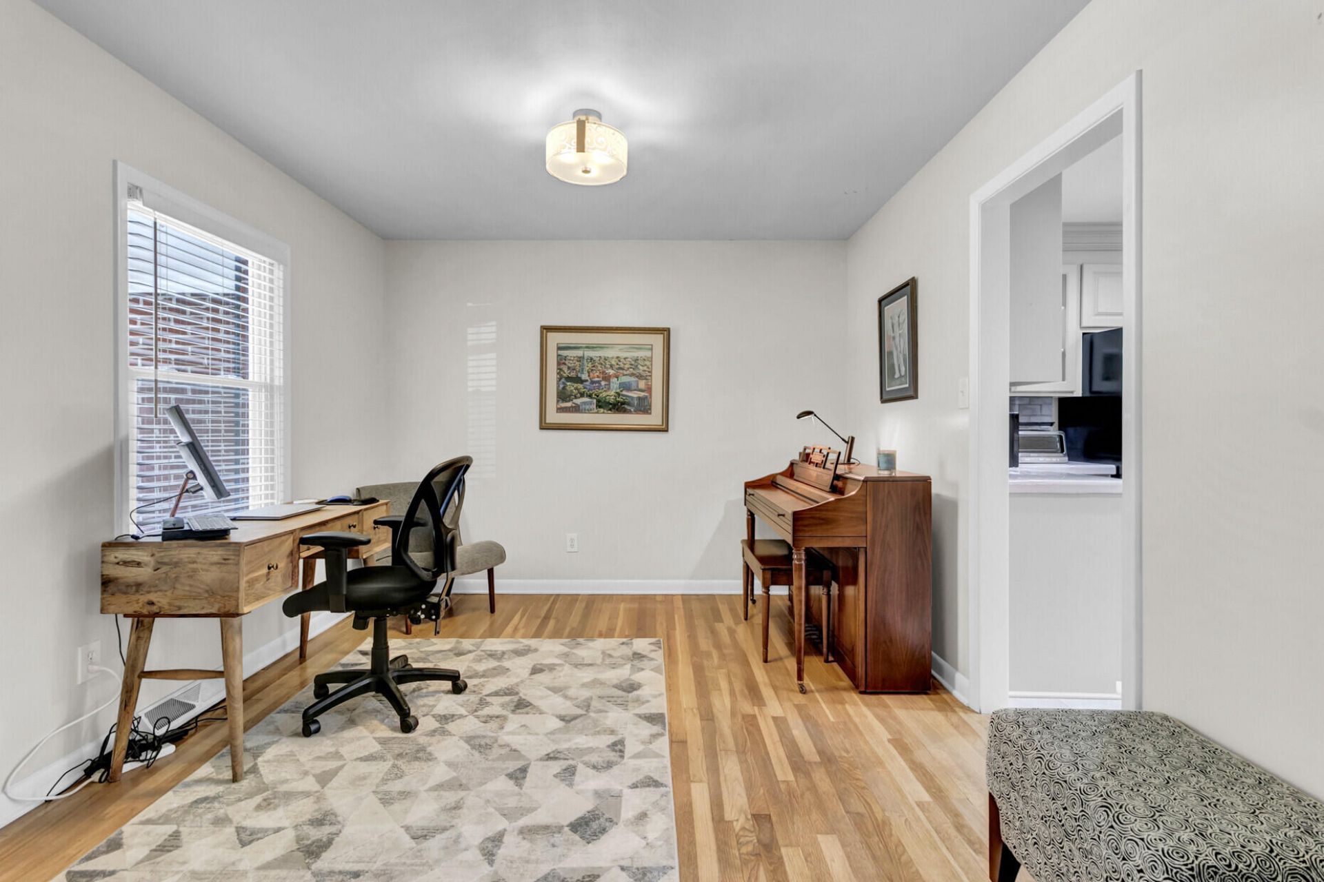 1324 Coleridge Street Photo 10