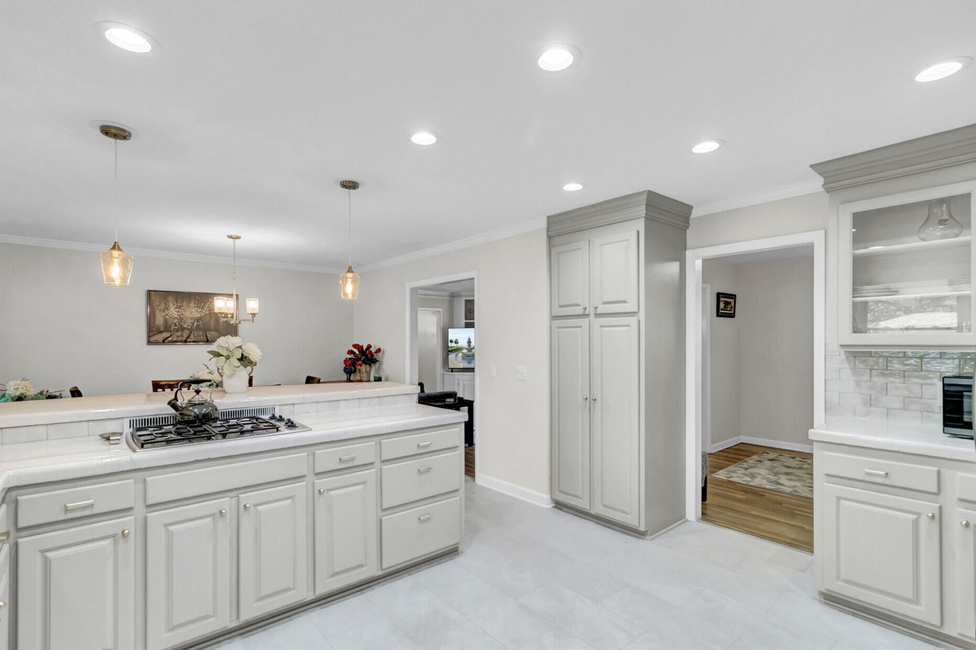 1324 Coleridge Street Photo 16