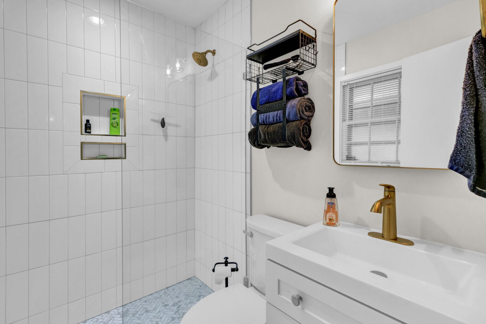1324 Coleridge Street Photo 27