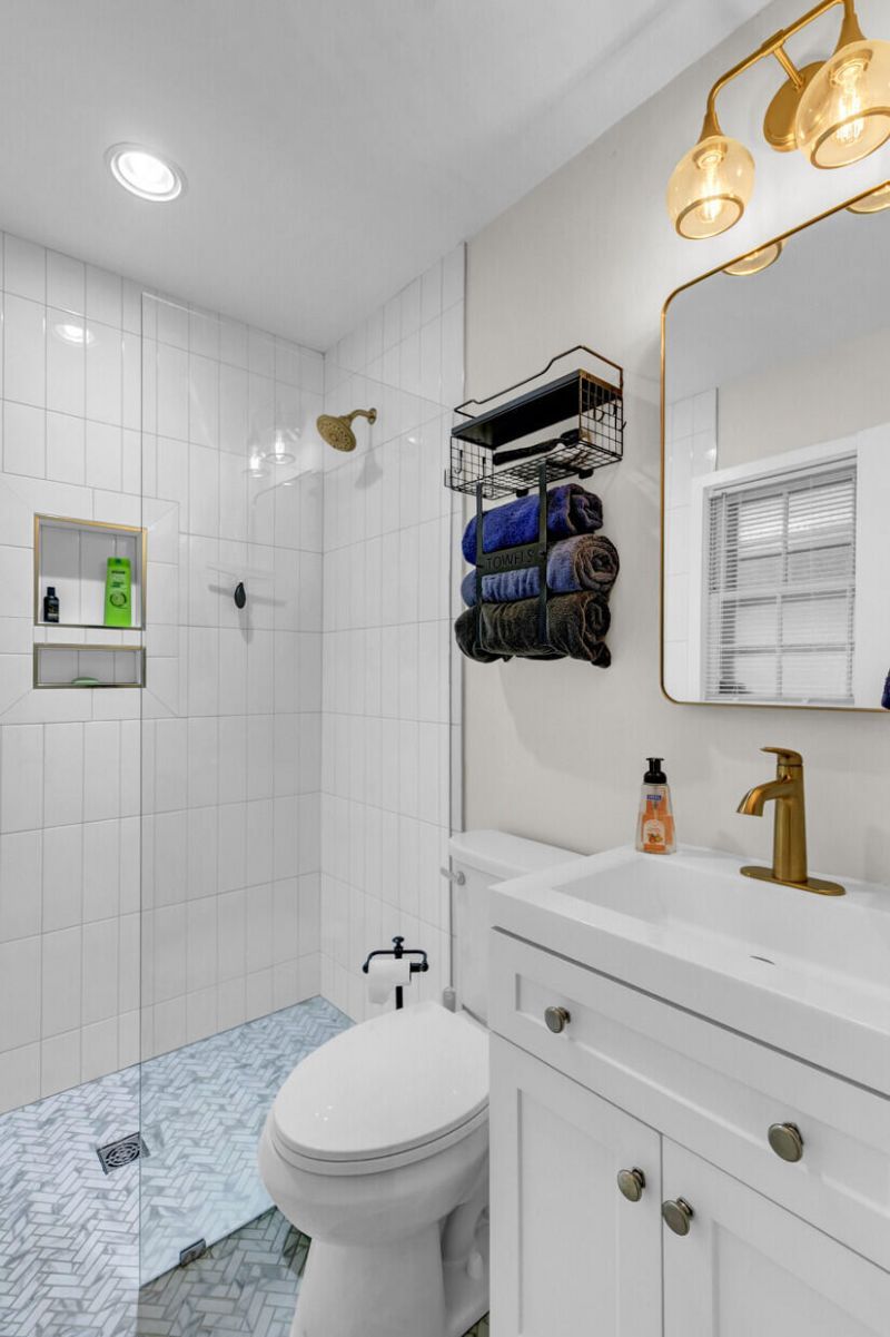 1324 Coleridge Street Photo 28