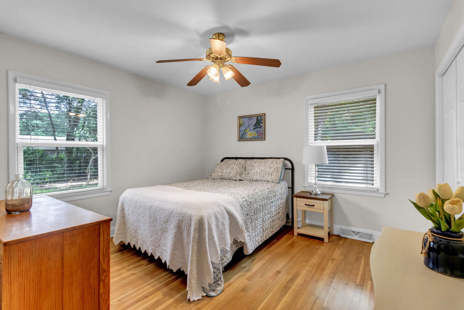 1324 Coleridge Street Photo 29
