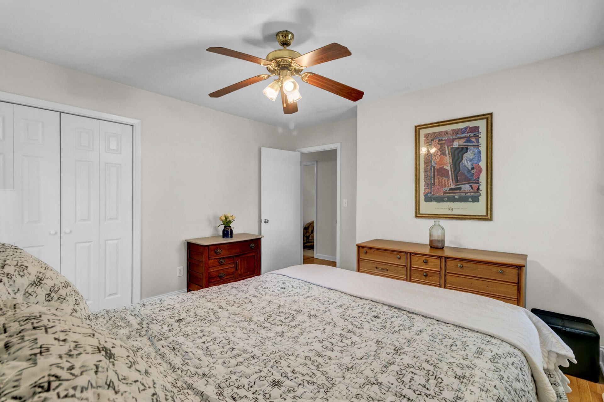 1324 Coleridge Street Photo 30