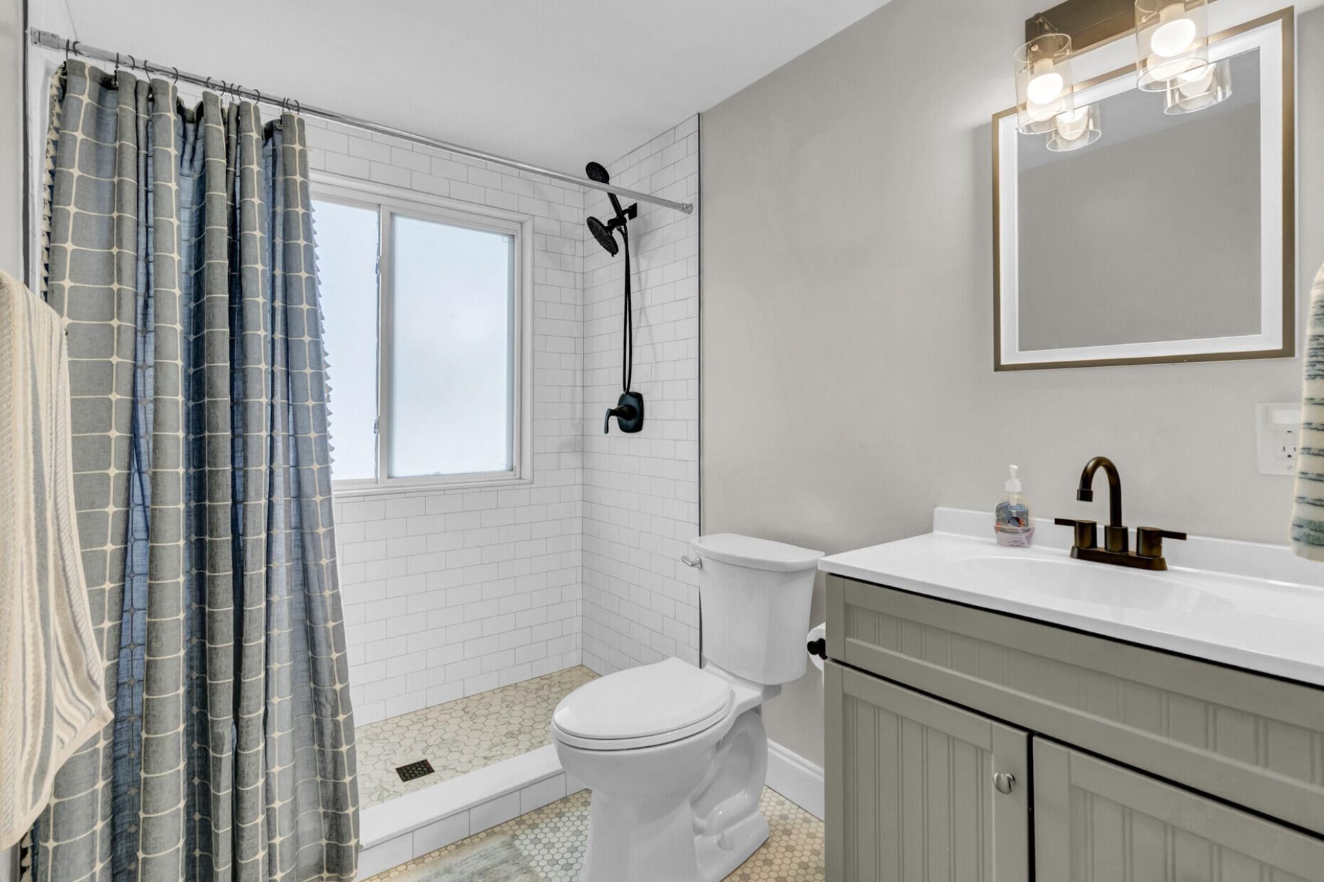 1324 Coleridge Street Photo 37