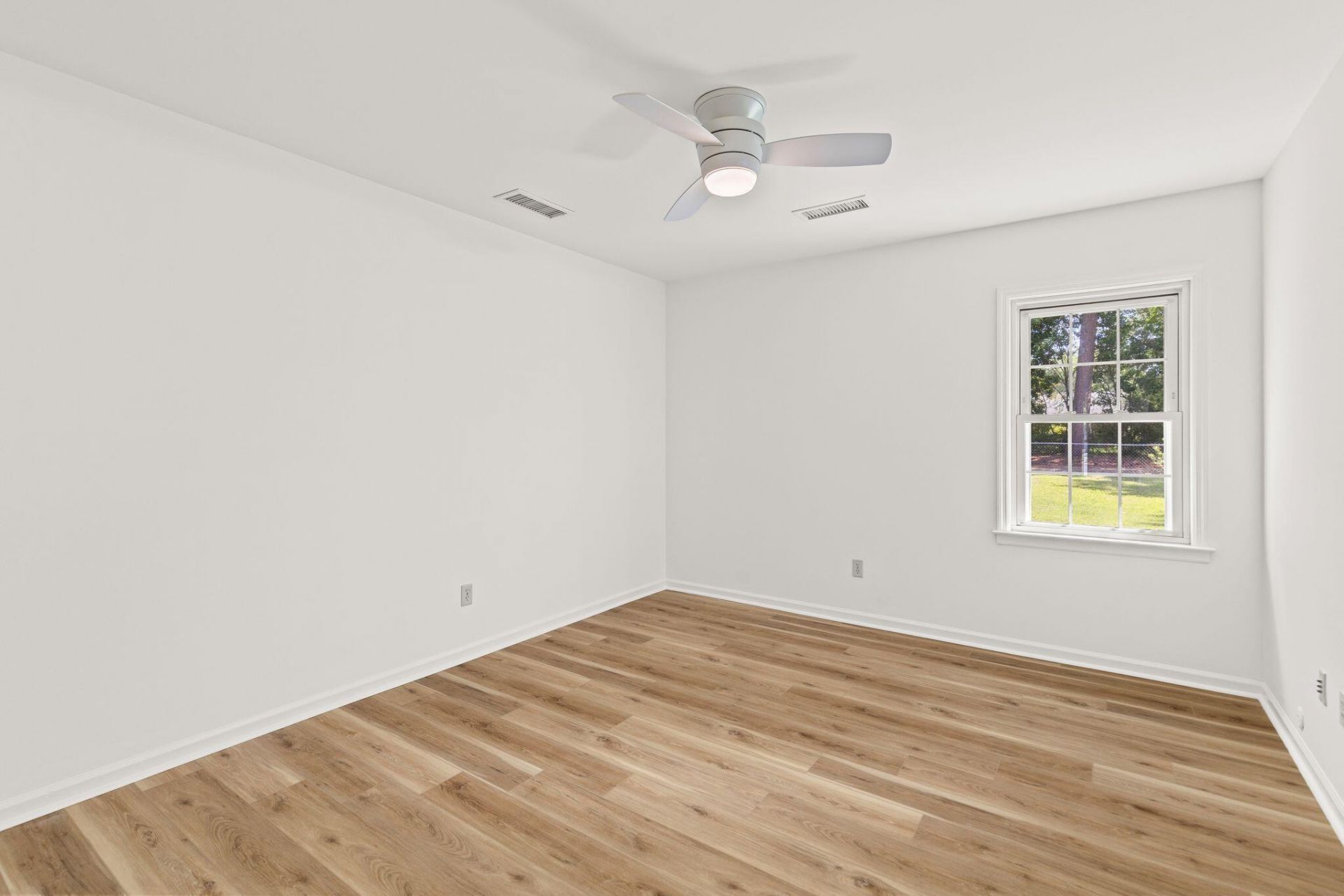 1304 Hampton Drive Photo 13