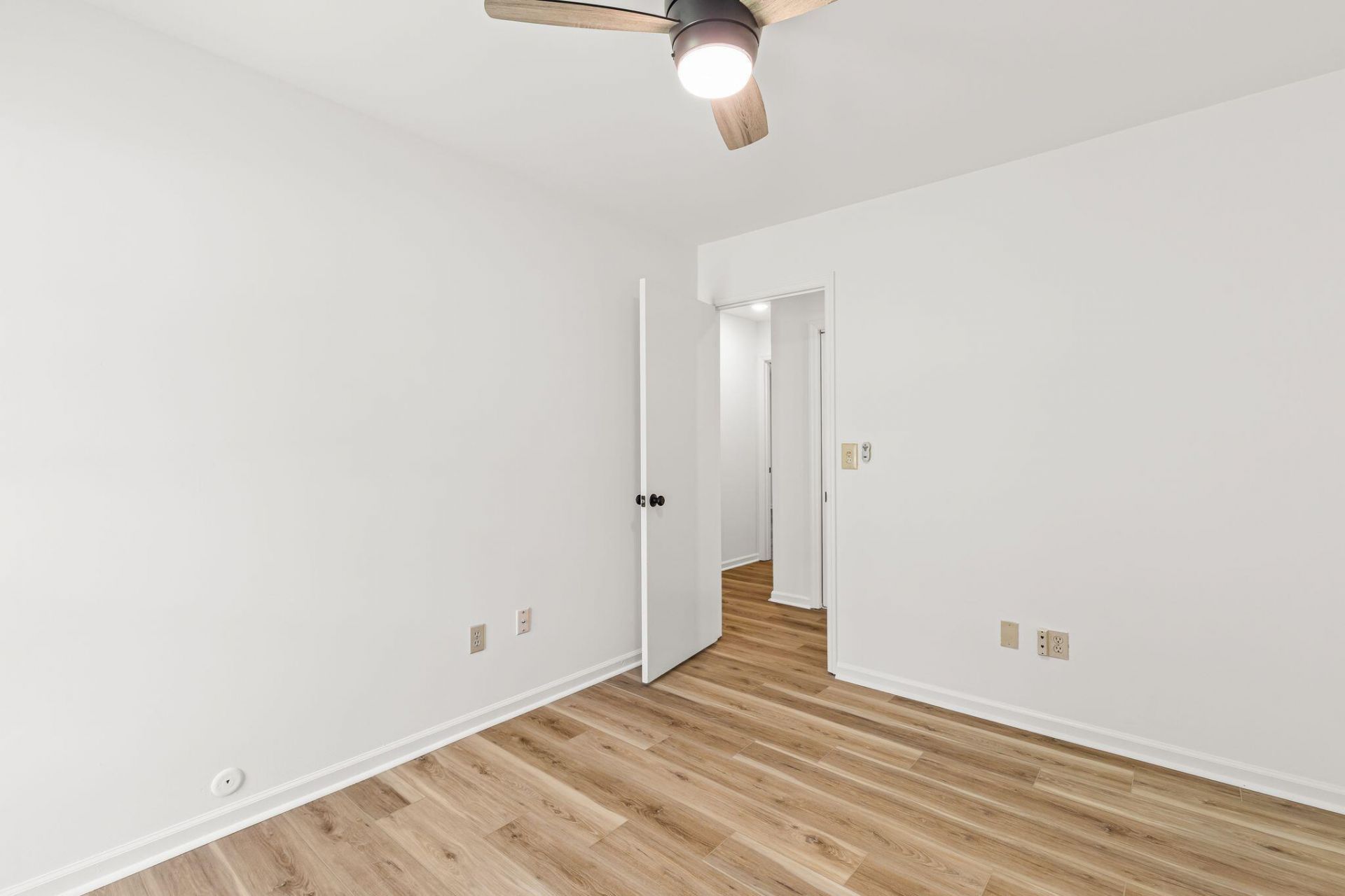 1304 Hampton Drive Photo 18