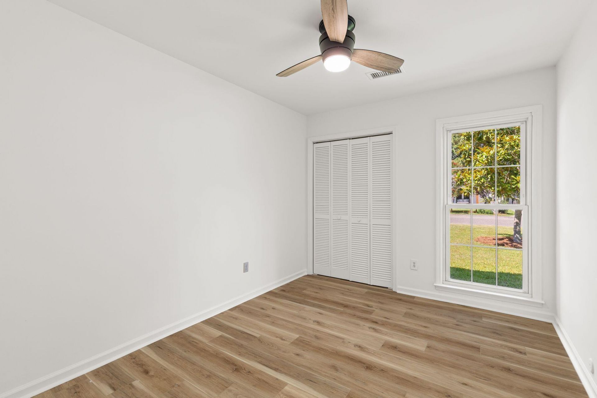 1304 Hampton Drive Photo 19