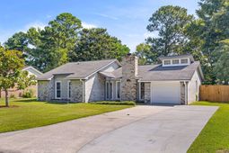1304 Hampton Drive photo 4