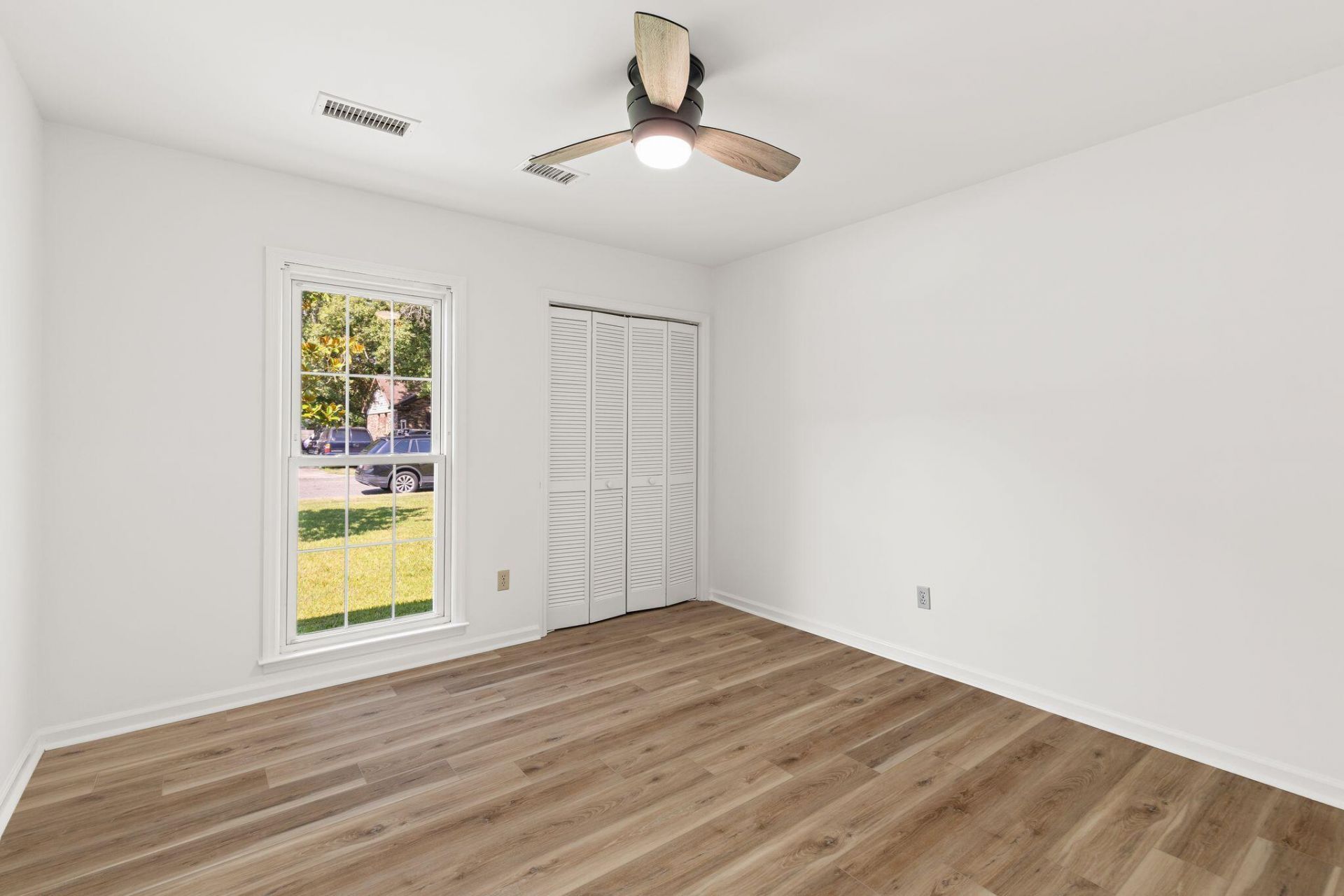 1304 Hampton Drive Photo 22