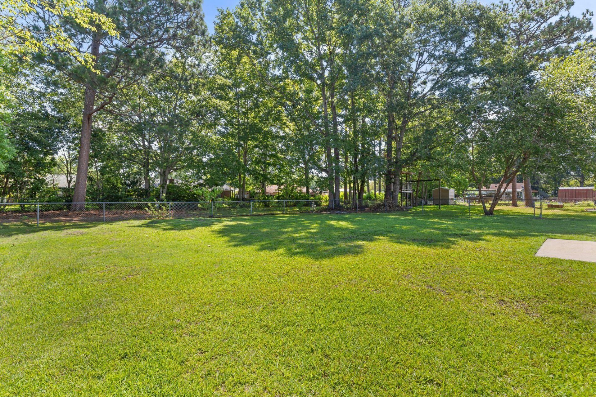 1304 Hampton Drive Photo 29